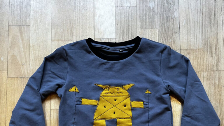 Kinderzeichnung als Motiv für Kinderpullover