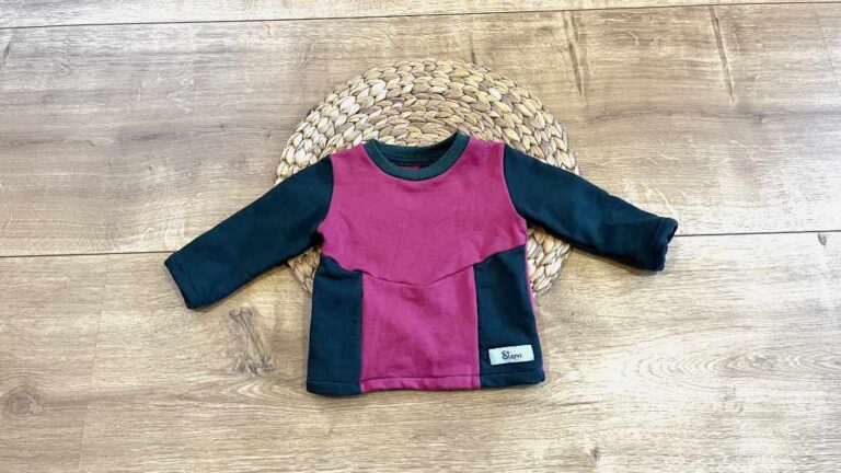 Babypullover in grün-pink